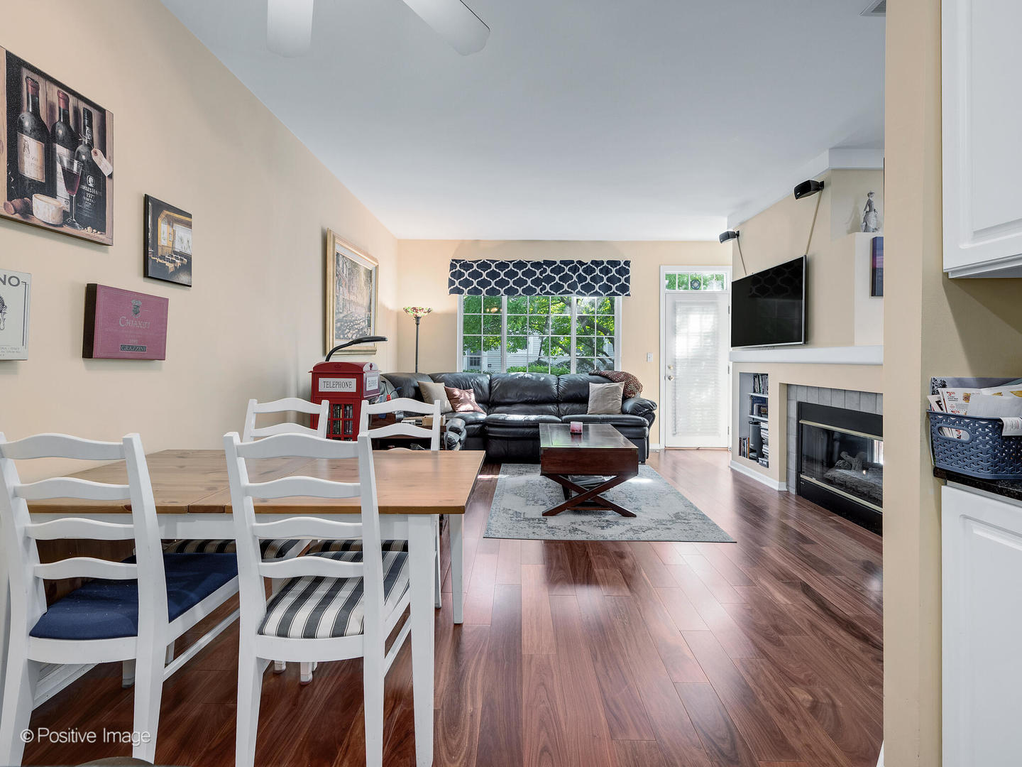 31104 Carpenter Court, Warrenville, IL 60555