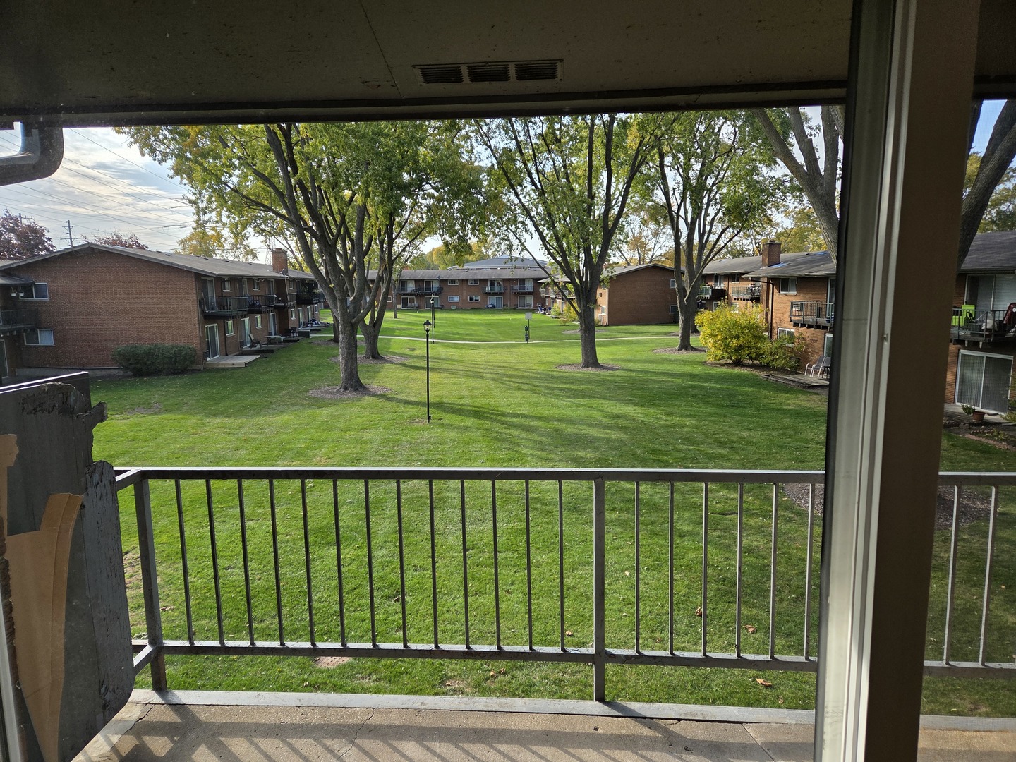 1500 S Busse Road #2D, Mount Prospect, IL 60056