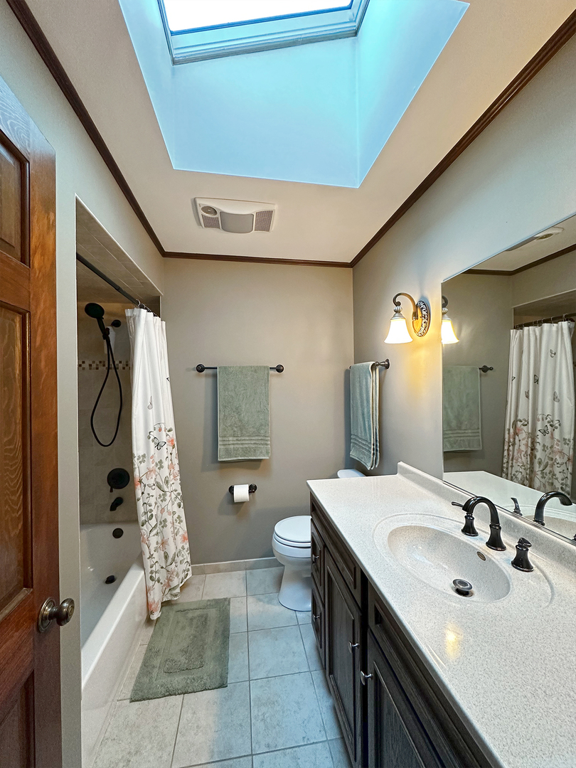 30W359 Wiant Road, West Chicago, IL 60185