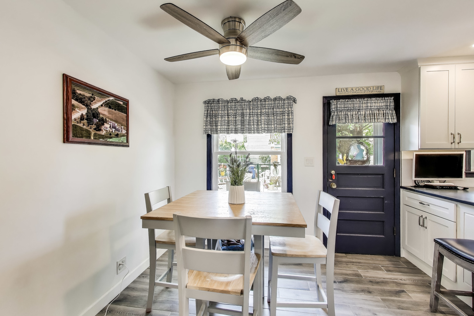 1241 Elliott Street, Park Ridge, IL 60068