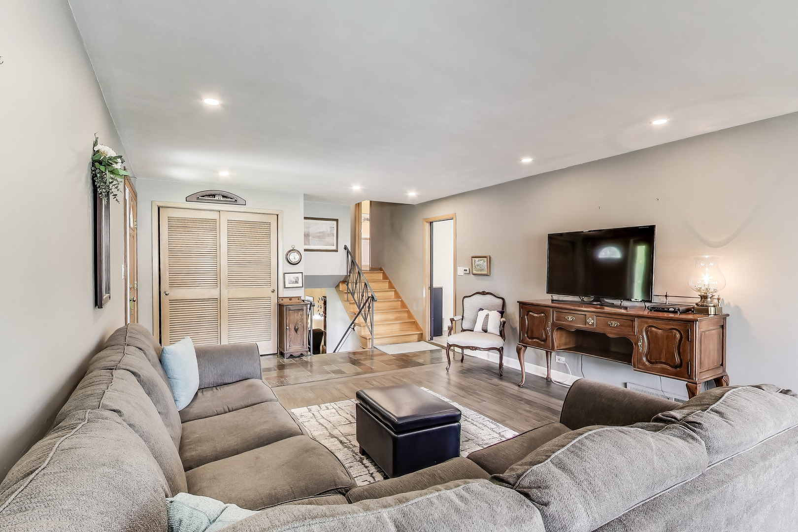 1241 Elliott Street, Park Ridge, IL 60068