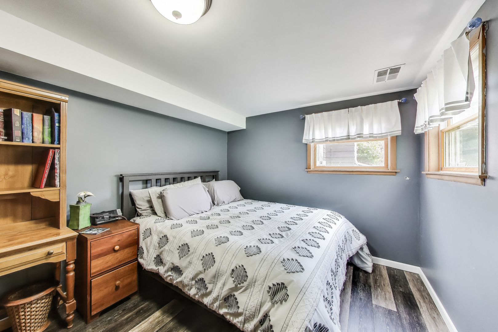 1241 Elliott Street, Park Ridge, IL 60068