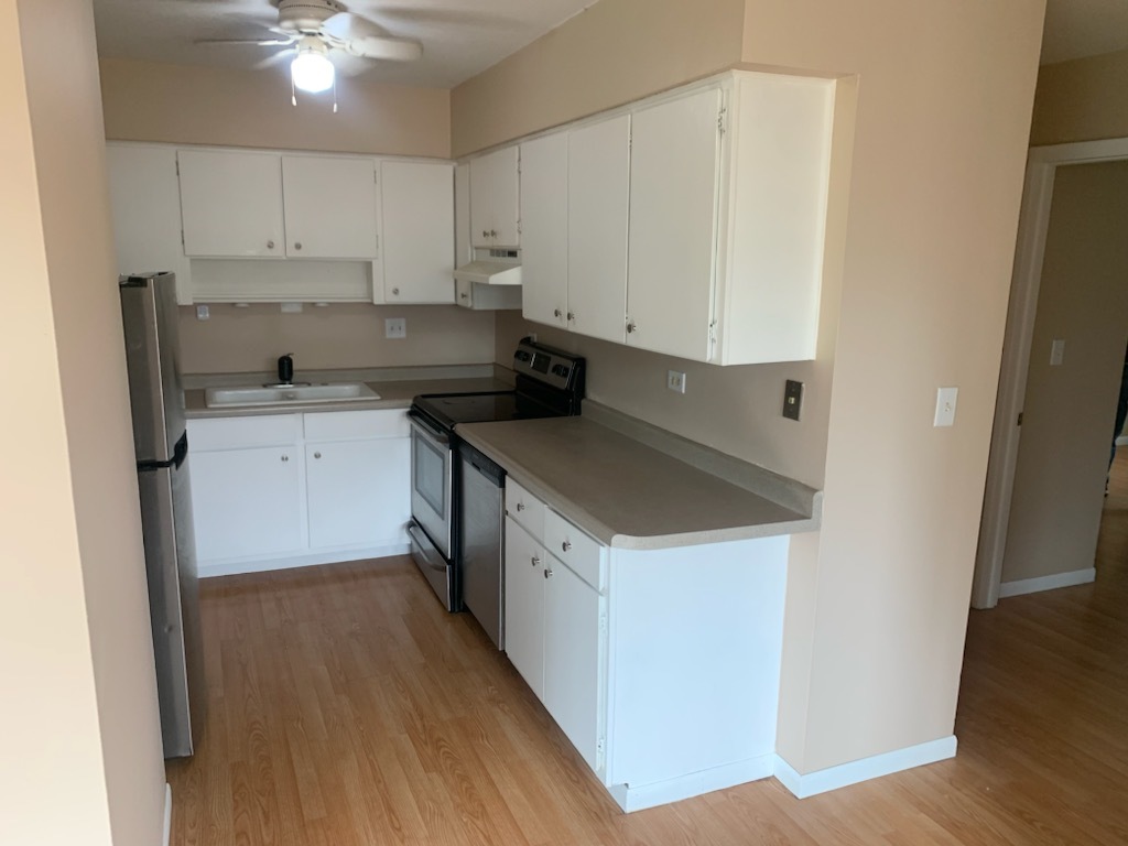 239 Northway Park Road #12, Machesney Park, IL 61115