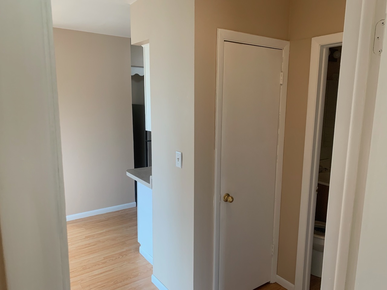 239 Northway Park Road #12, Machesney Park, IL 61115