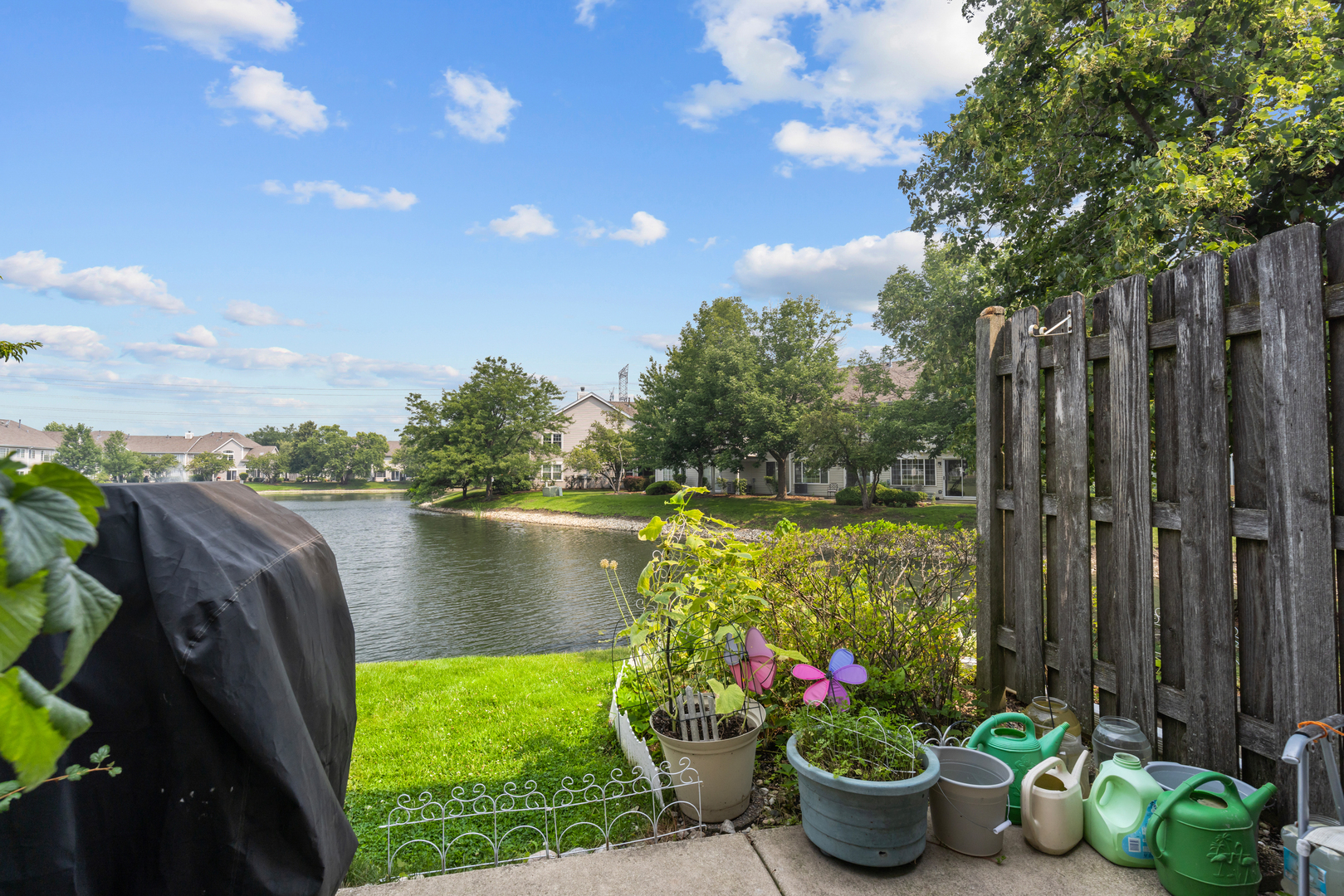 8966 W Heathwood Circle, Niles, IL 60714