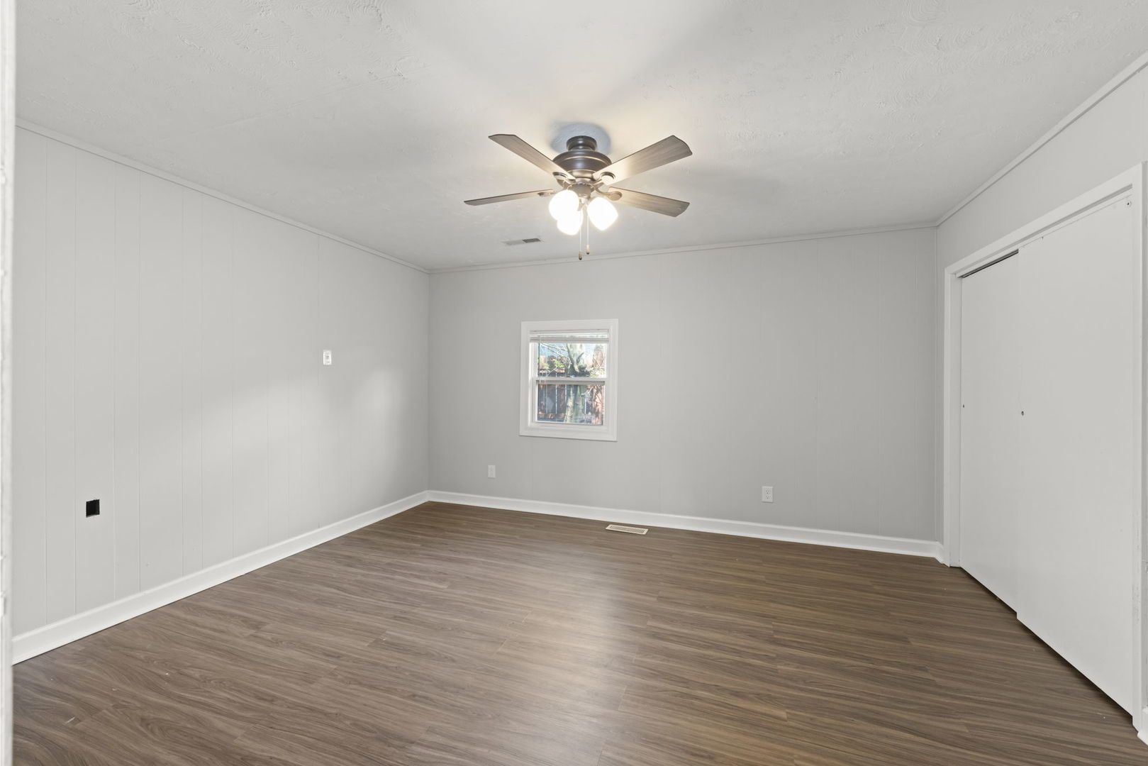 120 Anderson Avenue, Joliet, IL 60433