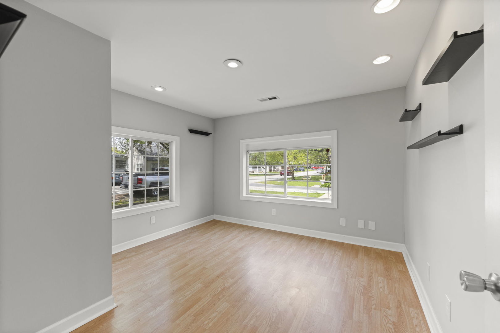 120 Anderson Avenue, Joliet, IL 60433