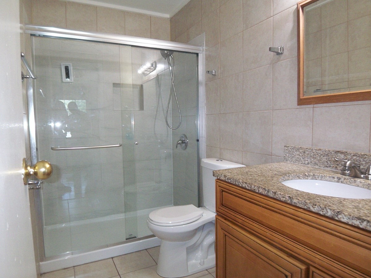 1925 Georgetown Lane, Hoffman Estates, IL 60169