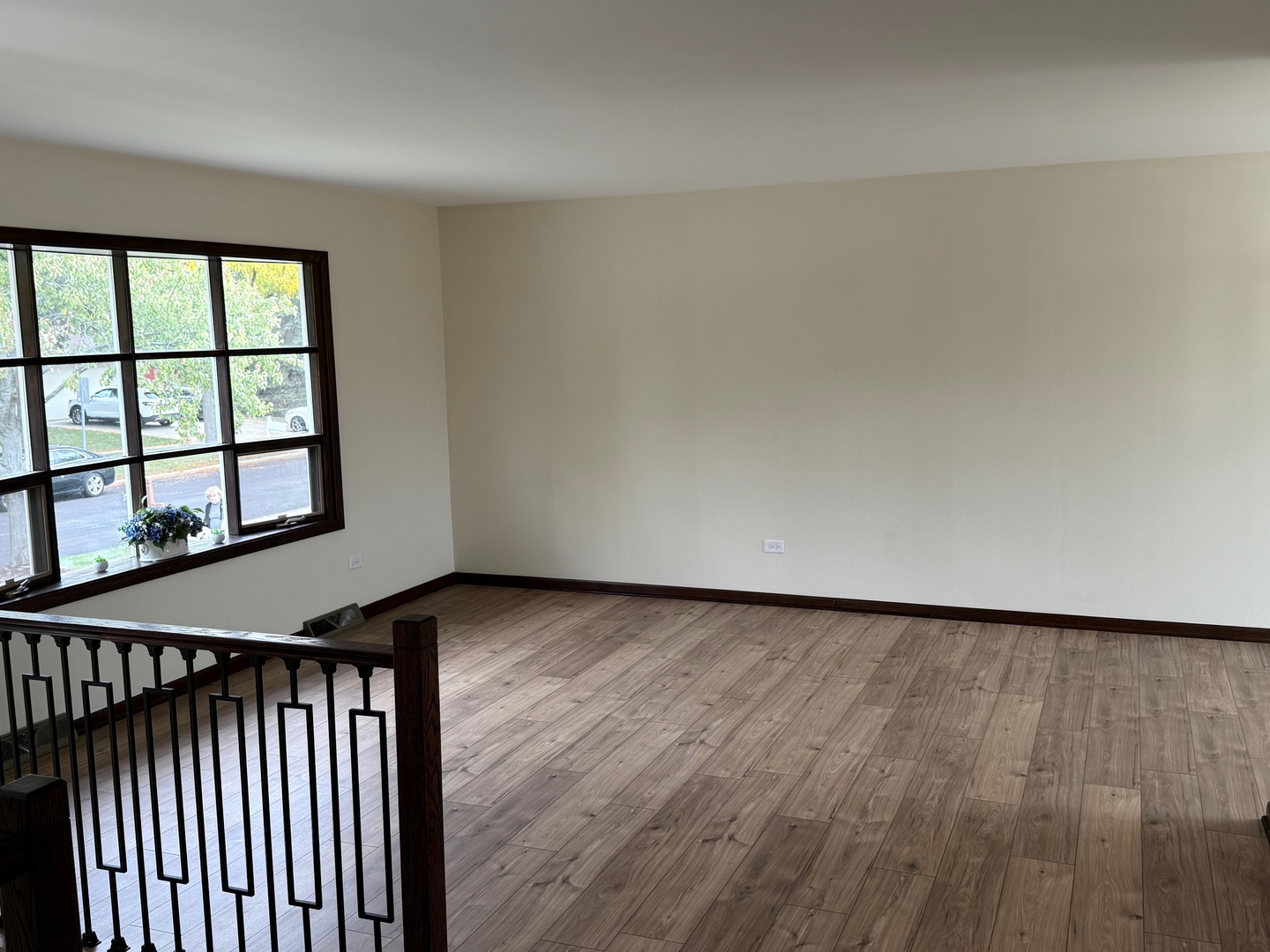 127 Hidden View Drive, Westmont, IL 60559