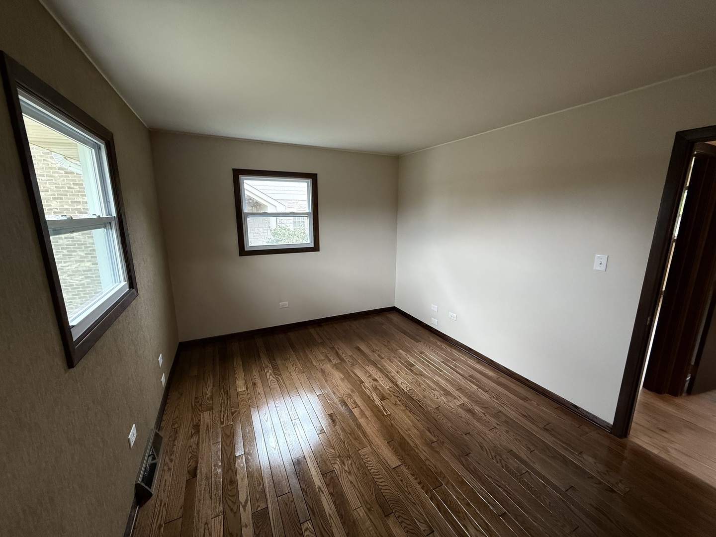 127 Hidden View Drive, Westmont, IL 60559