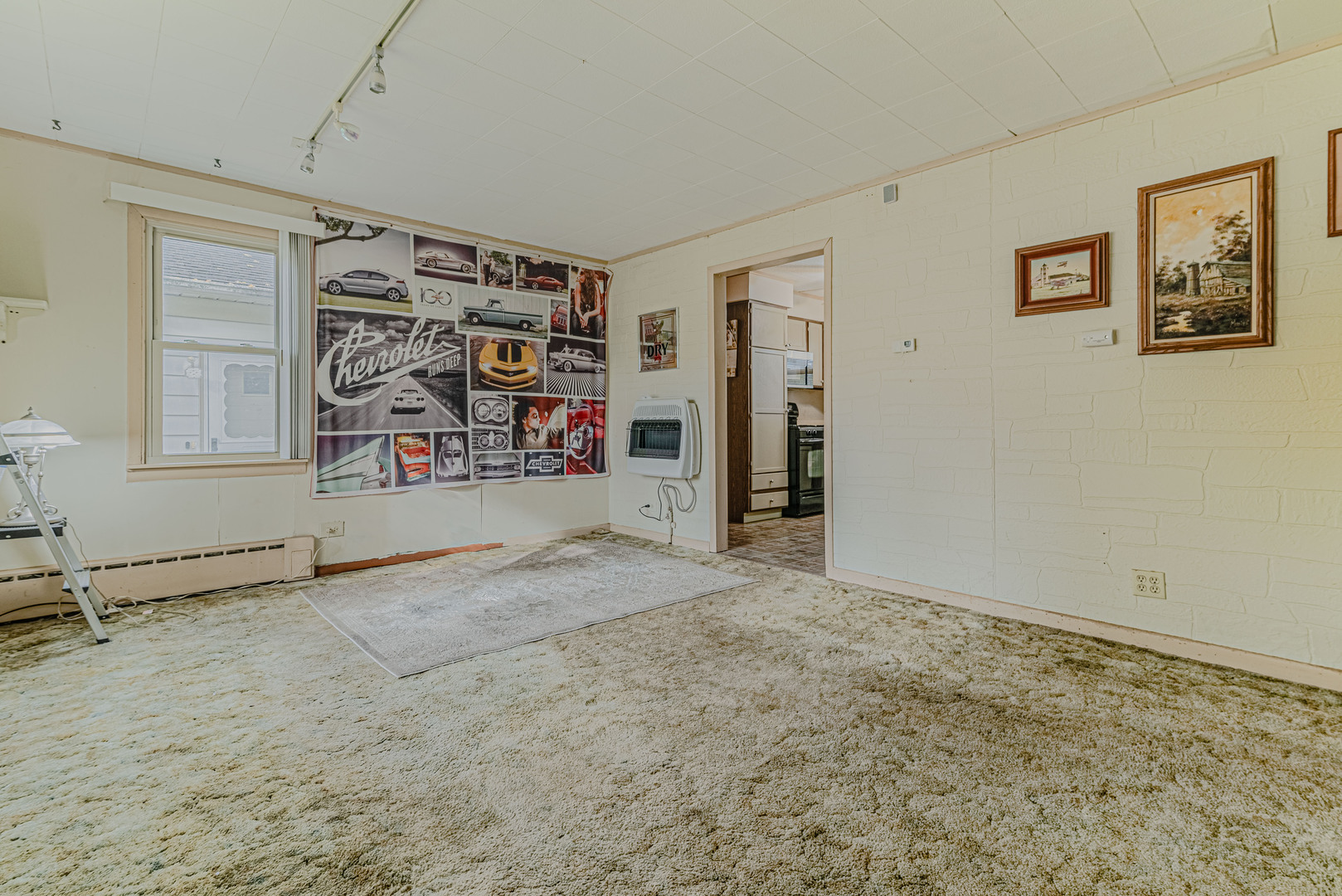 1414 Belle Plaine Avenue, Gurnee, IL 60031