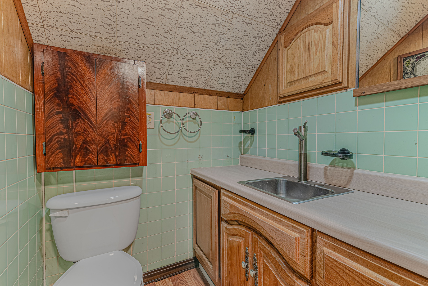 1414 Belle Plaine Avenue, Gurnee, IL 60031