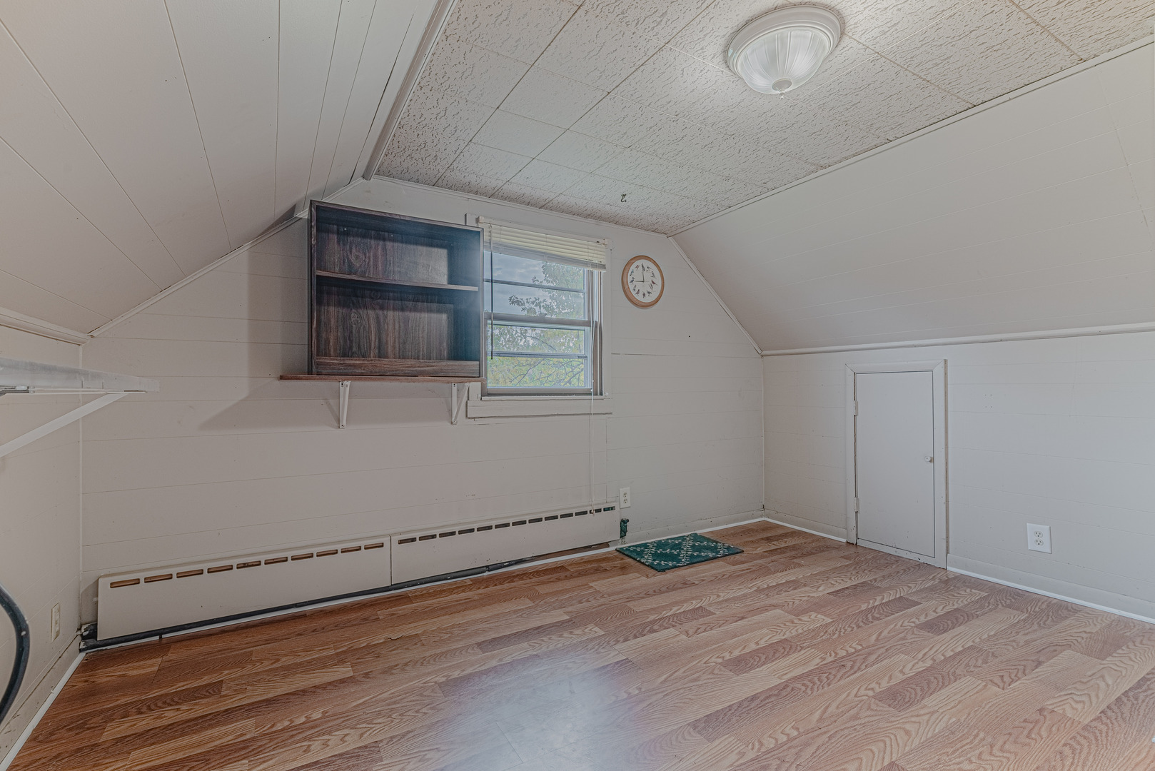 1414 Belle Plaine Avenue, Gurnee, IL 60031