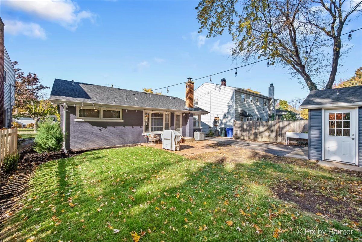 155 N Park Boulevard, Glen Ellyn, IL 60137