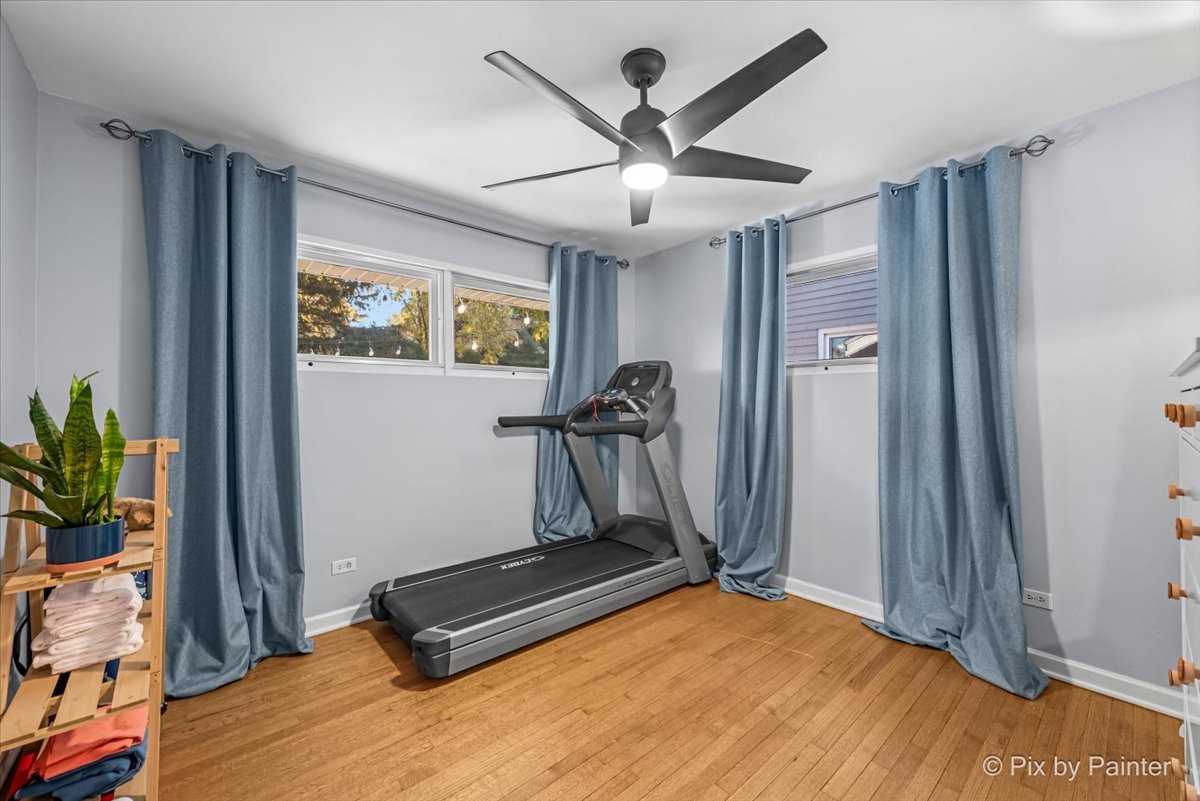 155 N Park Boulevard, Glen Ellyn, IL 60137