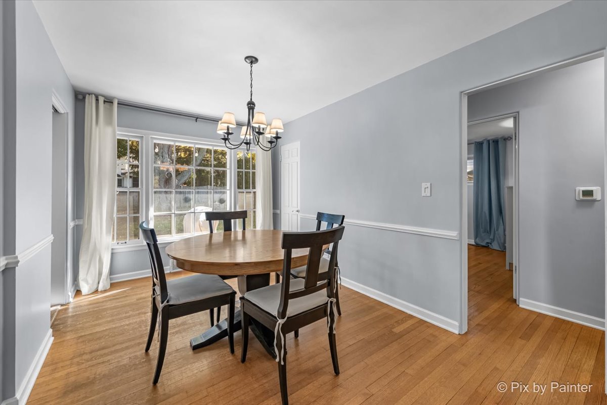 155 N Park Boulevard, Glen Ellyn, IL 60137