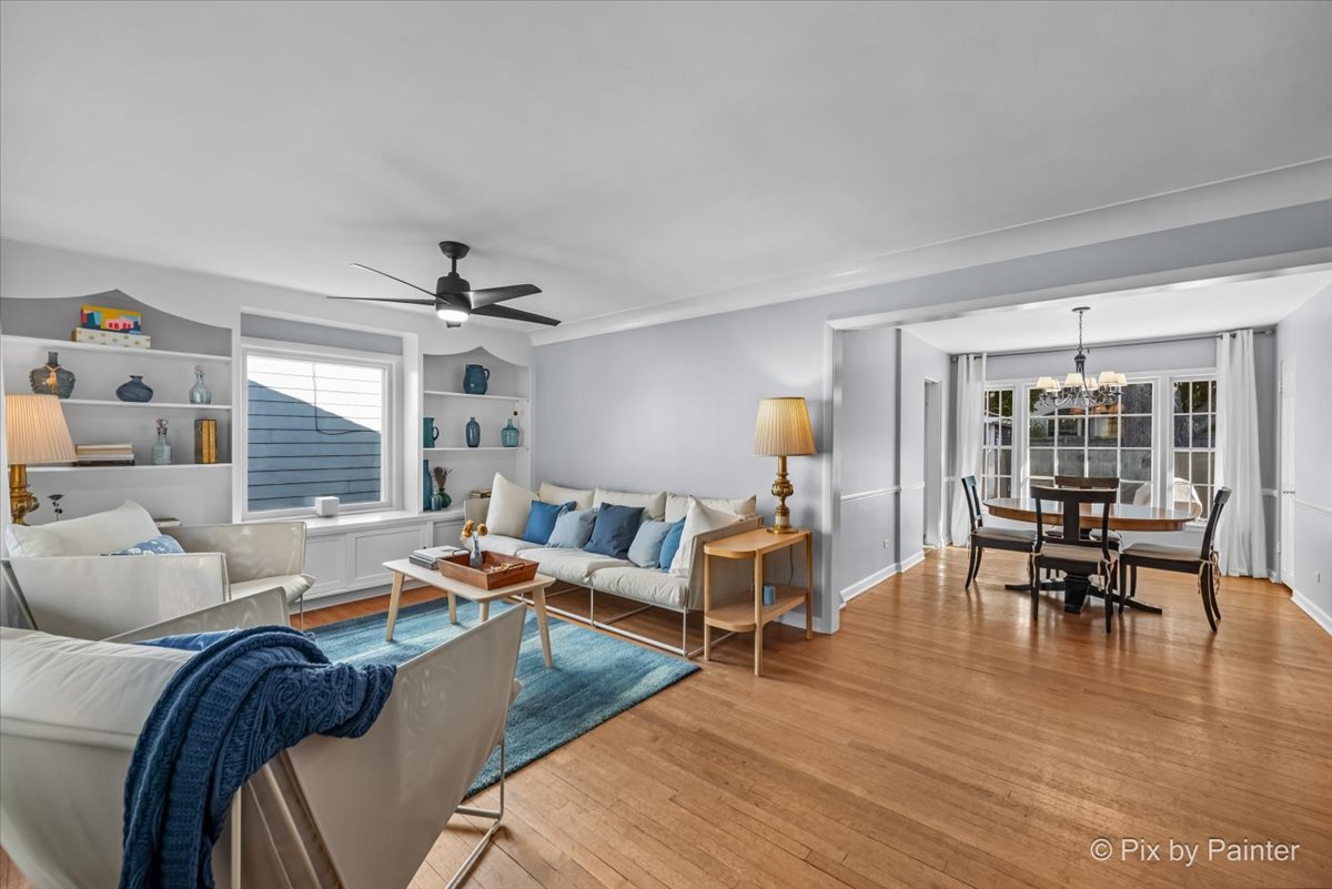 155 N Park Boulevard, Glen Ellyn, IL 60137