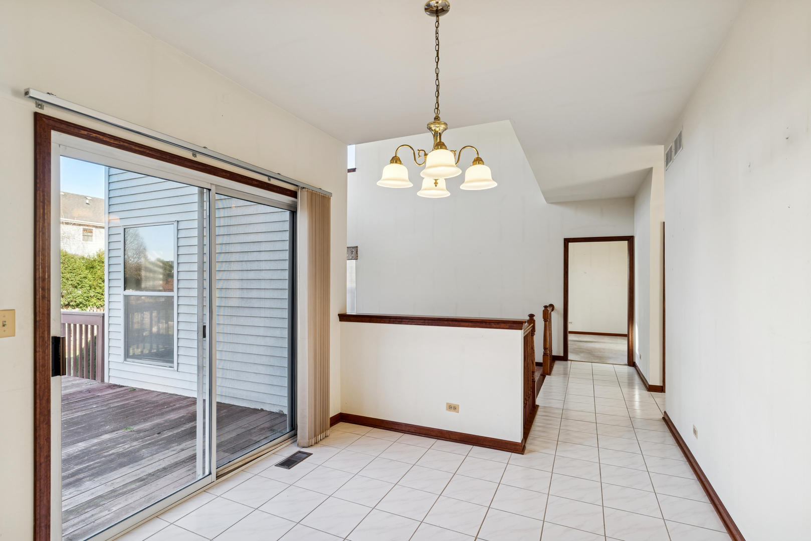 1166 Hummingbird Lane, Grayslake, IL 60030