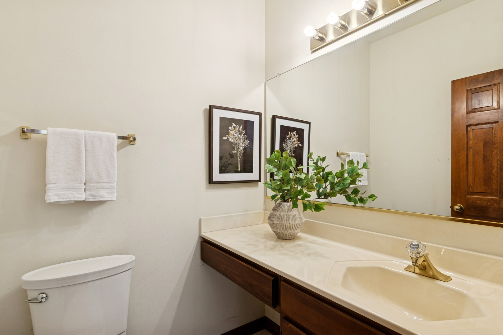 1166 Hummingbird Lane, Grayslake, IL 60030