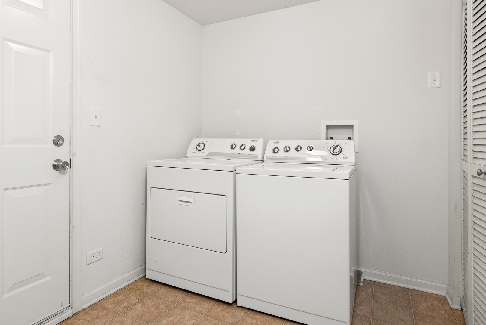 3568 Gabrielle Lane, Aurora, IL 60504