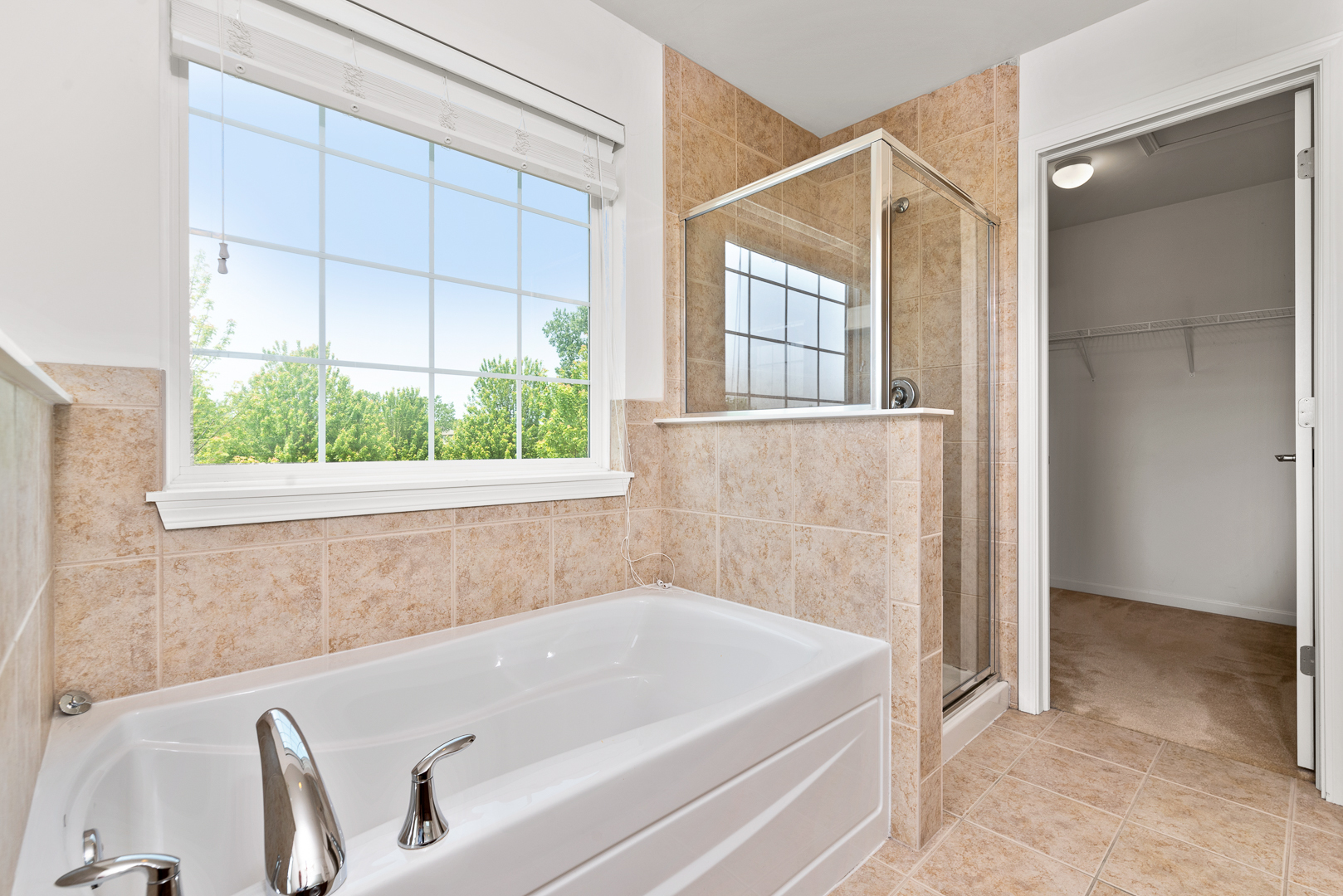 3568 Gabrielle Lane, Aurora, IL 60504