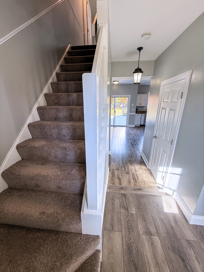 1629 Silver Springs Court, Aurora, IL 60504