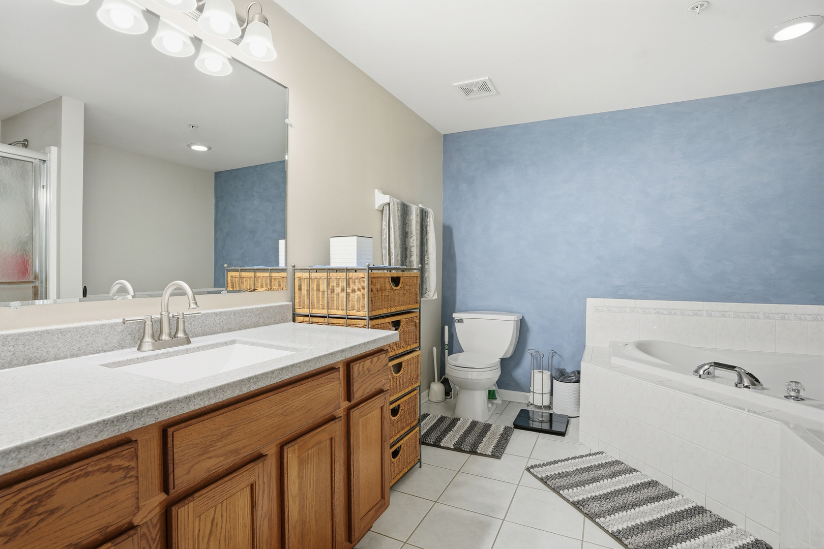 7767 Bristol Park Drive #1NW, Tinley Park, IL 60477