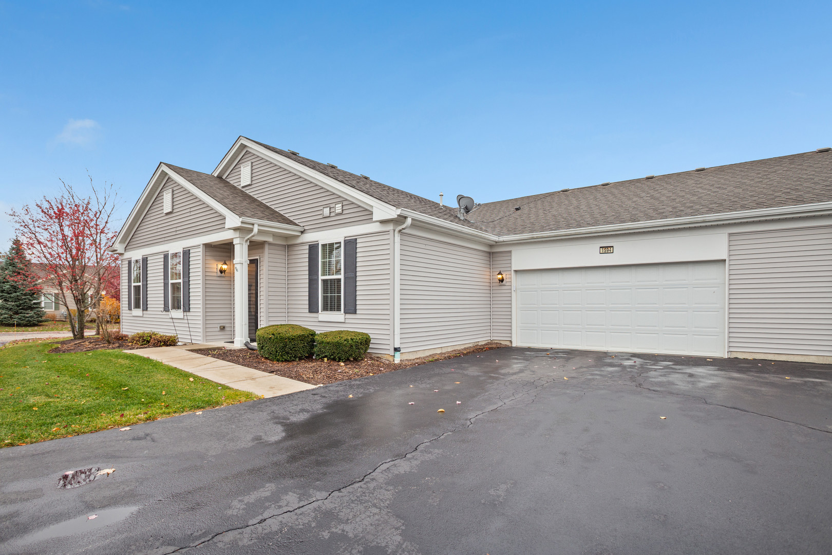 1594 Hannah Lane #1112, Pingree Grove, IL 60140