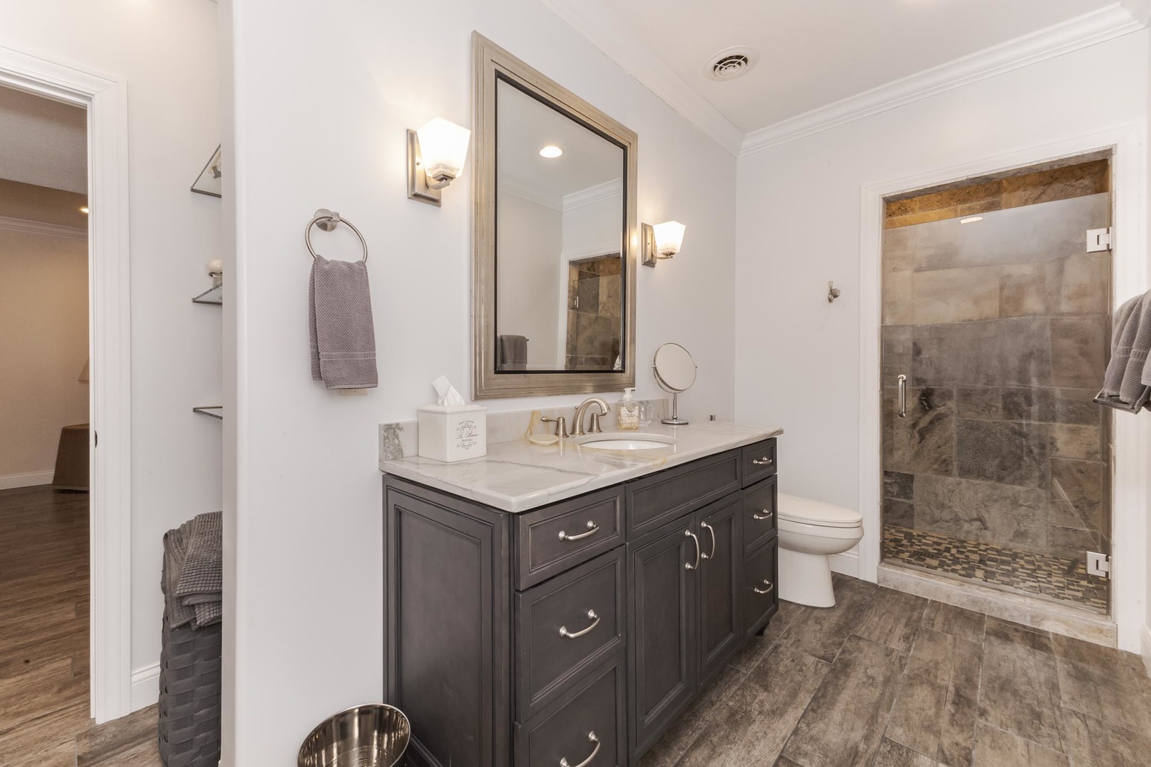 14431 E 2400 North Road, Hudson, IL 61748