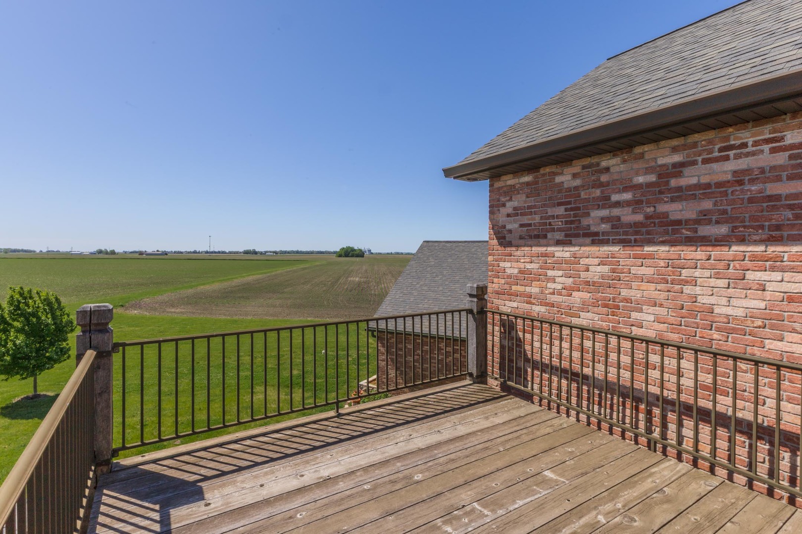 14431 E 2400 North Road, Hudson, IL 61748