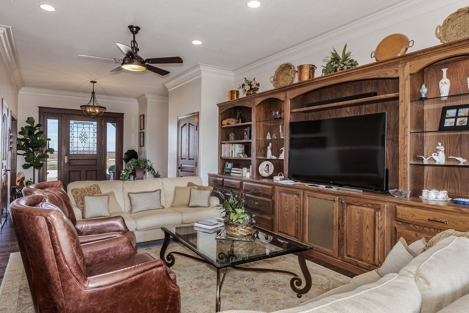 14431 E 2400 North Road, Hudson, IL 61748