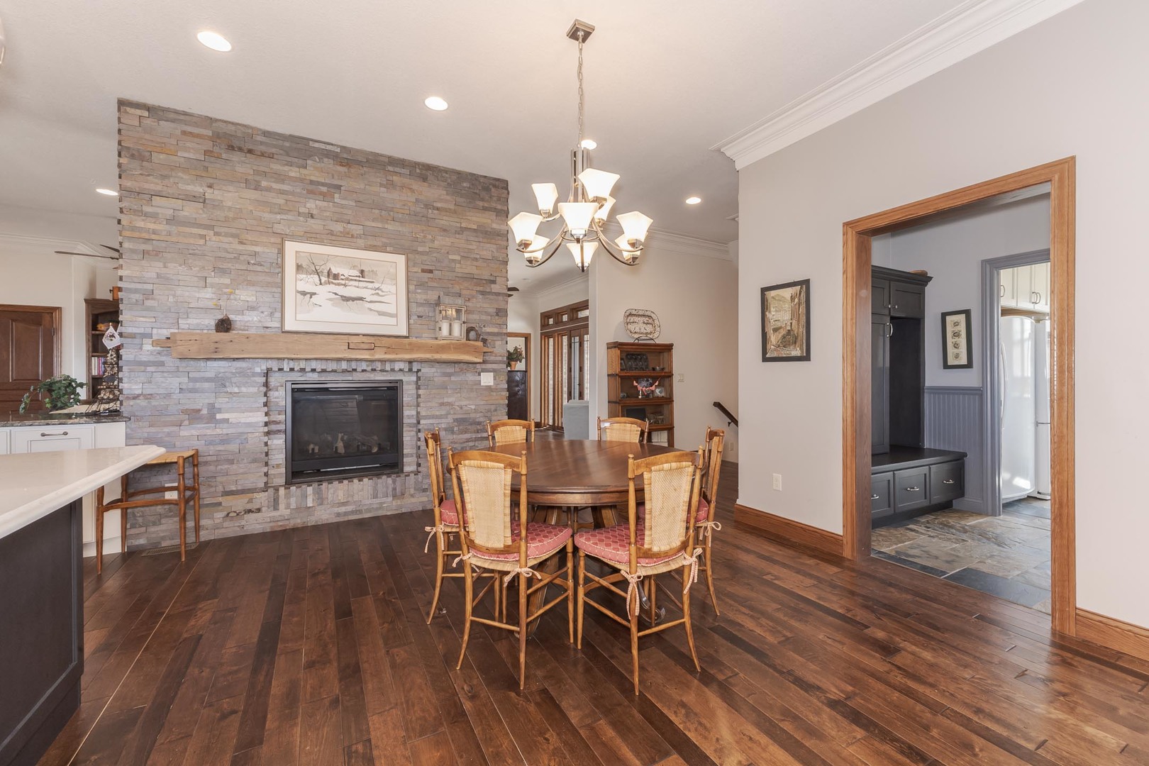 14431 E 2400 North Road, Hudson, IL 61748