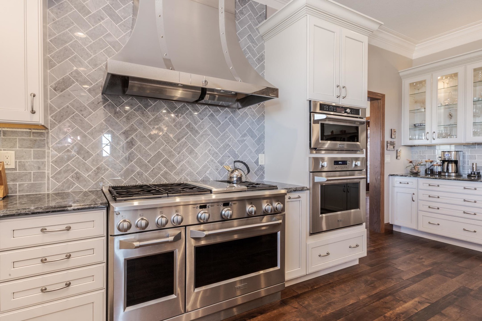 14431 E 2400 North Road, Hudson, IL 61748