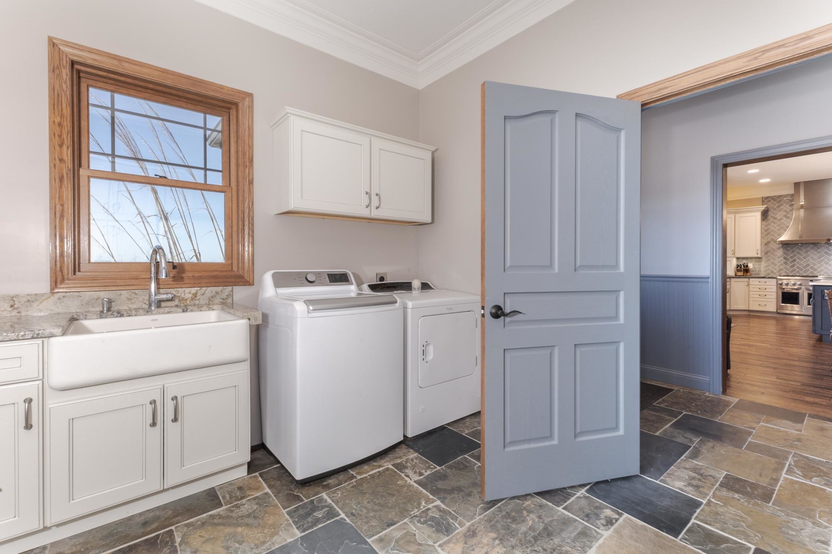 14431 E 2400 North Road, Hudson, IL 61748