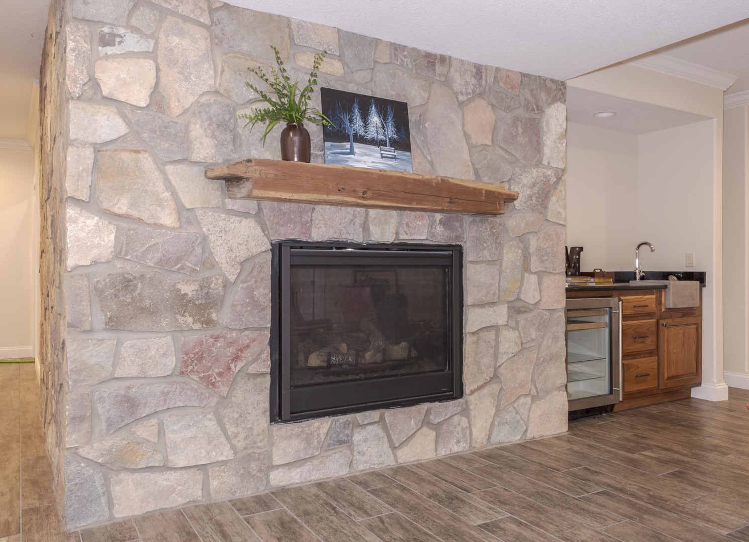 14431 E 2400 North Road, Hudson, IL 61748