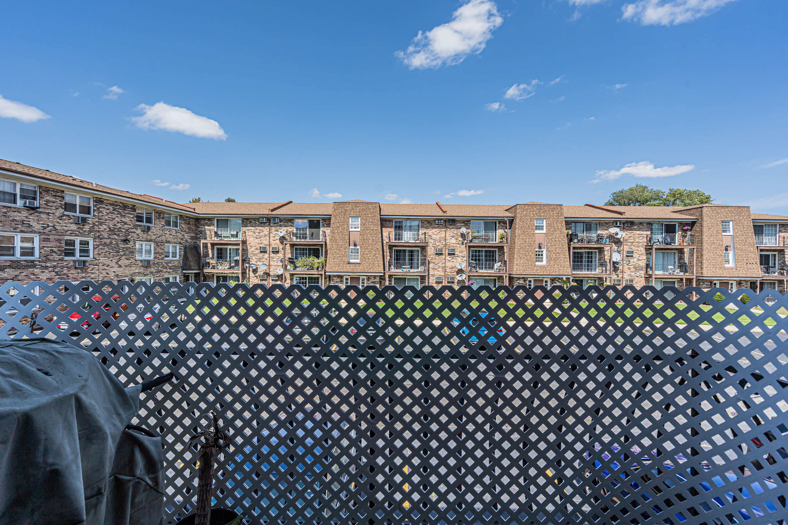 9829 Nottingham Avenue #10, Chicago Ridge, IL 60415