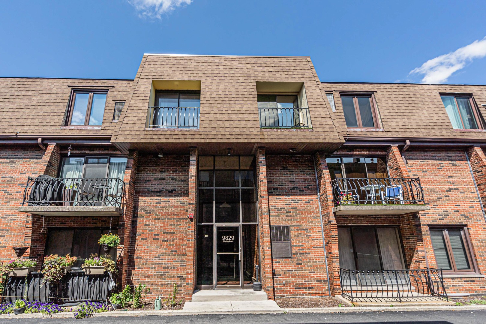 9829 Nottingham Avenue #10, Chicago Ridge, IL 60415