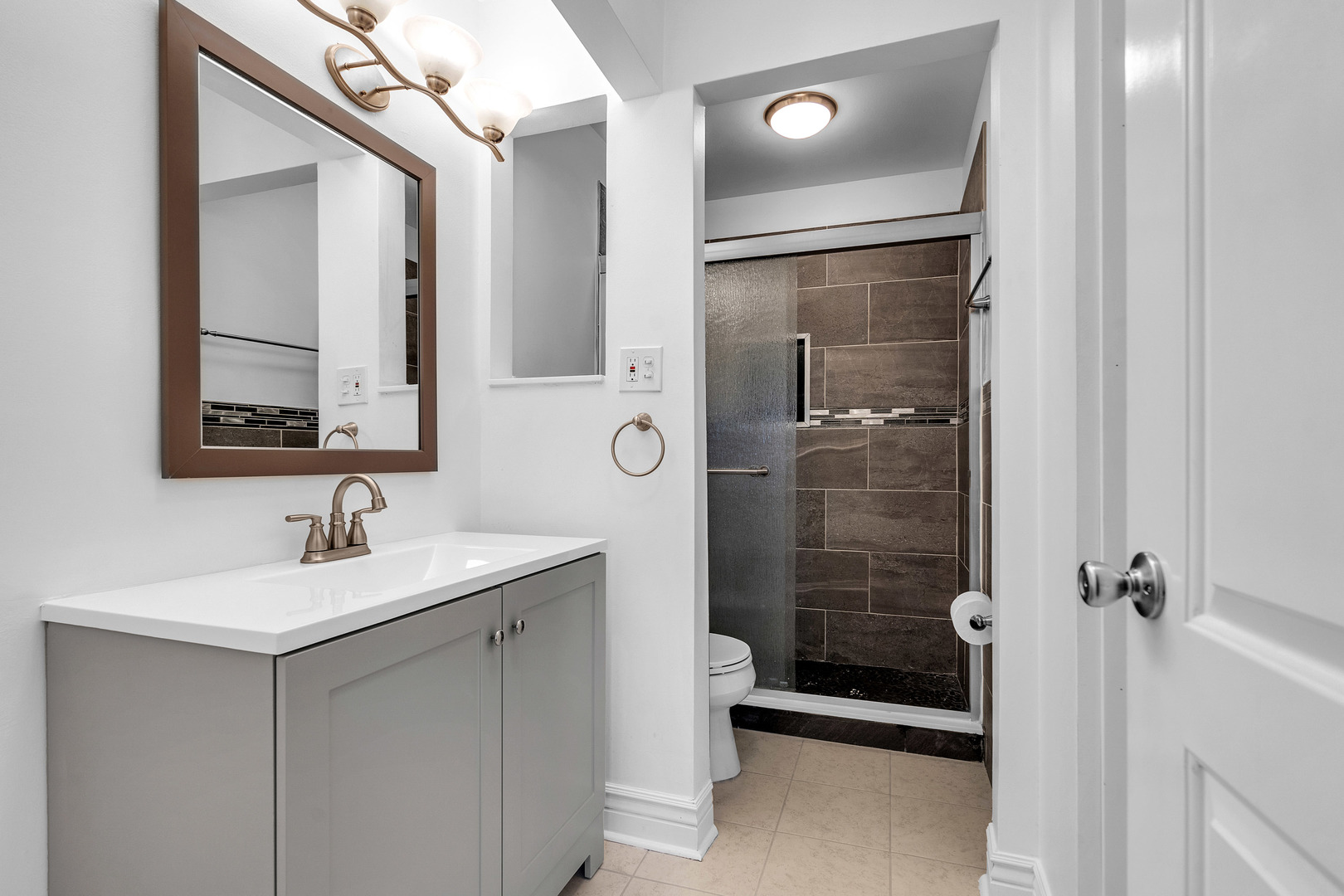 9829 Nottingham Avenue #10, Chicago Ridge, IL 60415