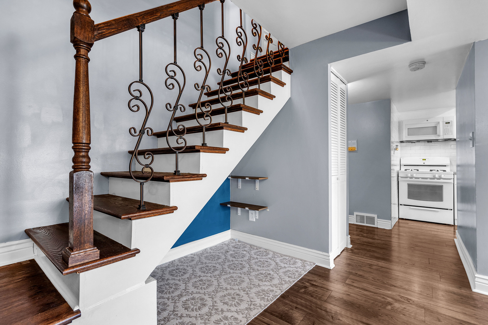 9829 Nottingham Avenue #10, Chicago Ridge, IL 60415