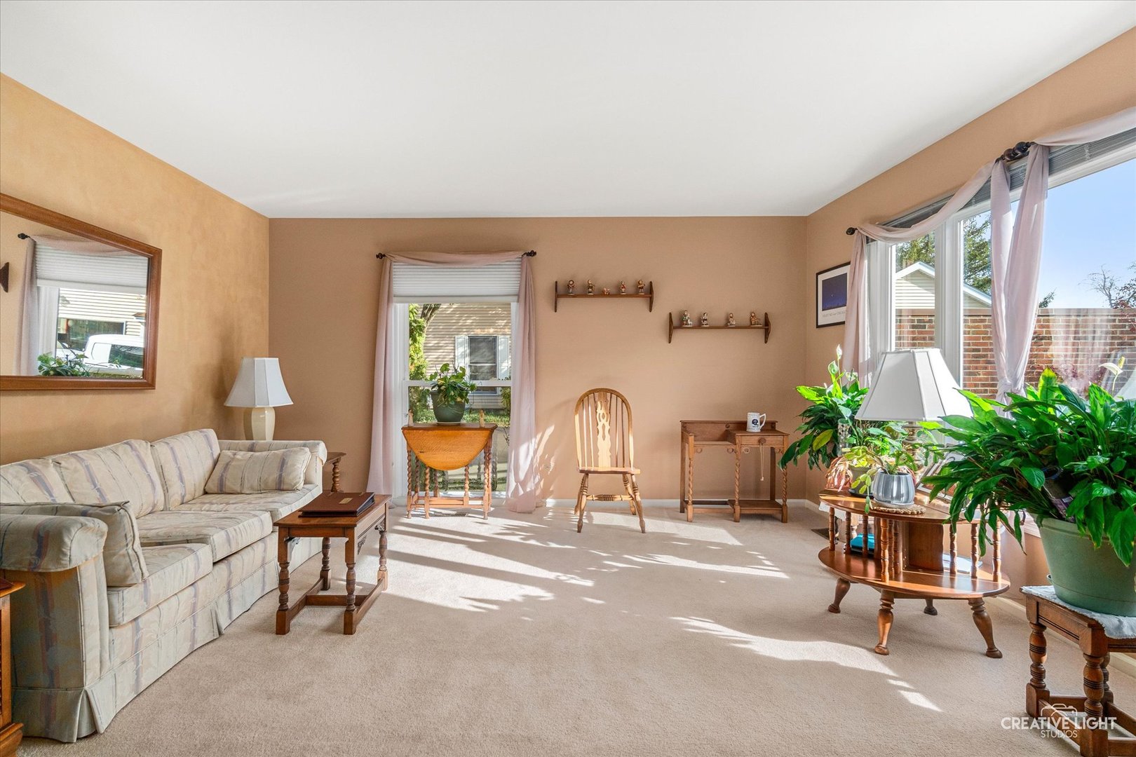 904 Dartmouth Drive, Wheaton, IL 60189