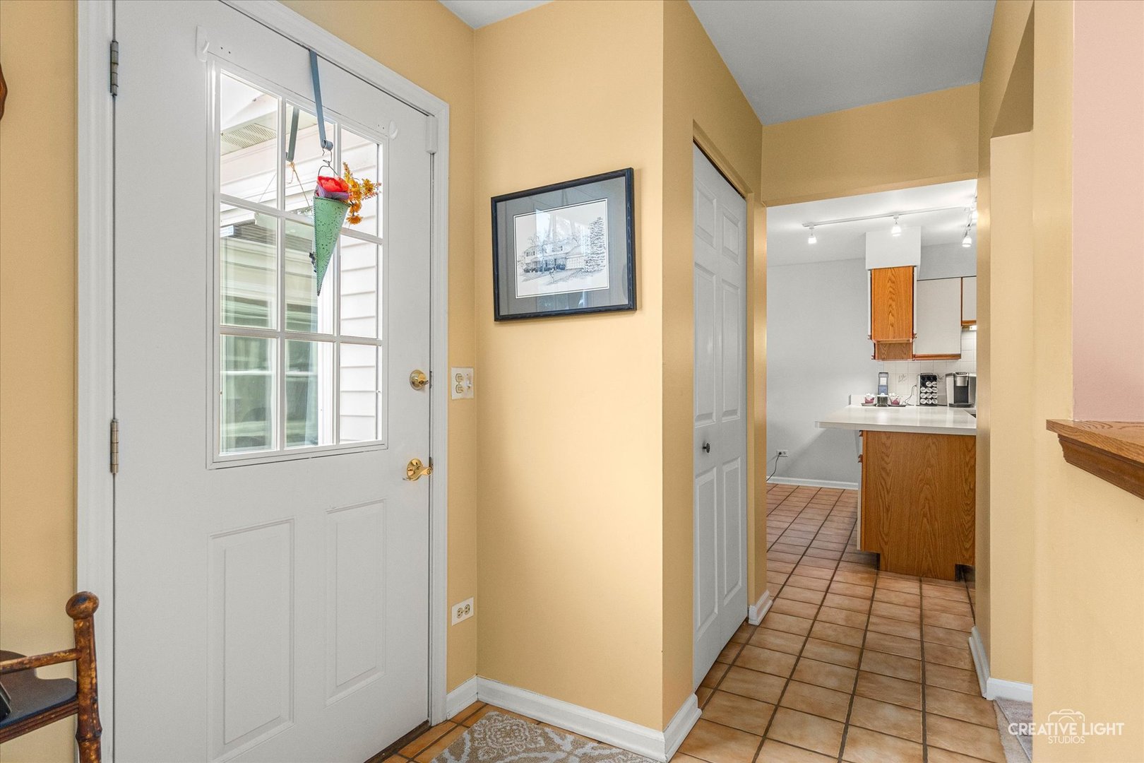 904 Dartmouth Drive, Wheaton, IL 60189