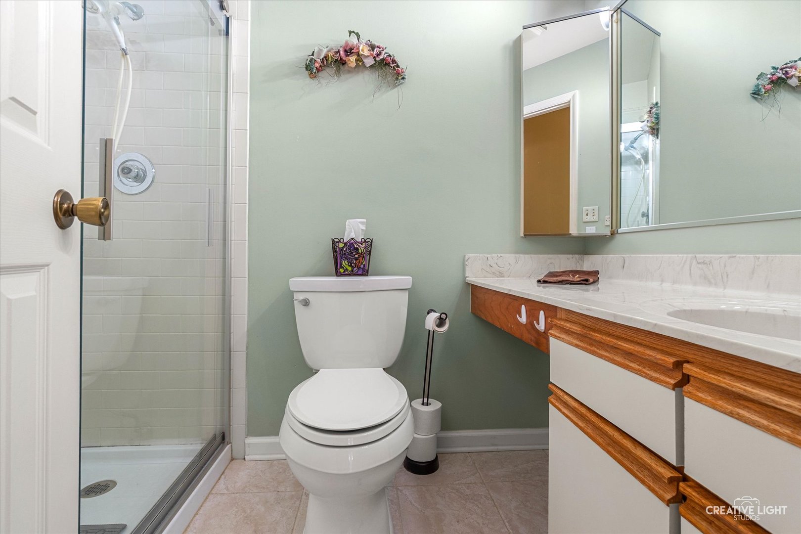 904 Dartmouth Drive, Wheaton, IL 60189