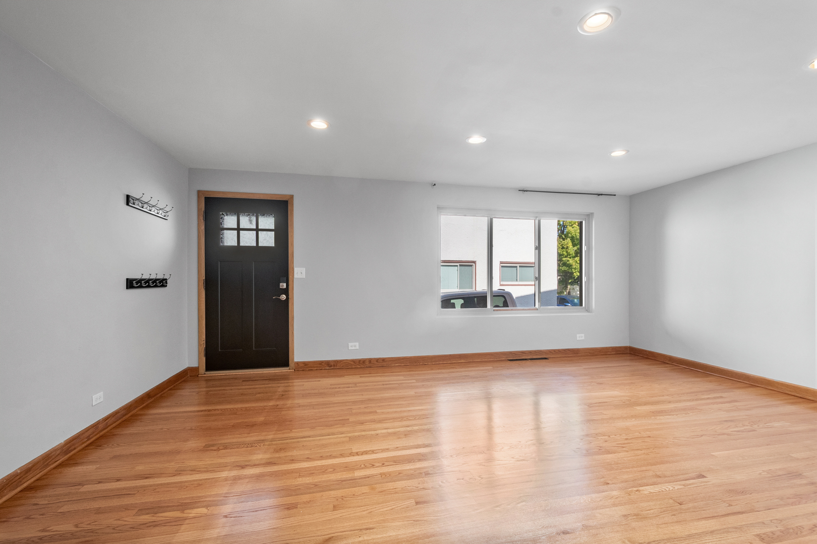 249 S VINE Avenue #B, Park Ridge, IL 60068