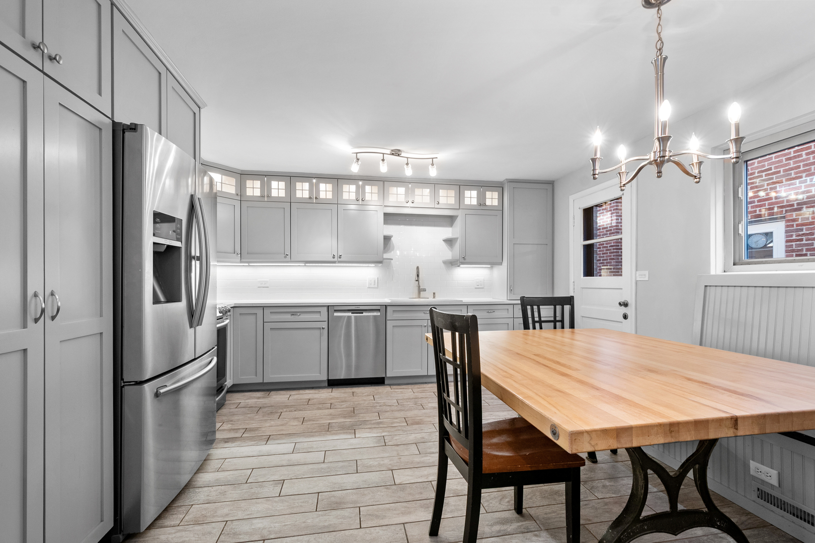 249 S VINE Avenue #B, Park Ridge, IL 60068