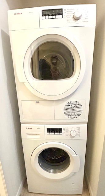 709 W Central Road #C5, Mount Prospect, IL 60056