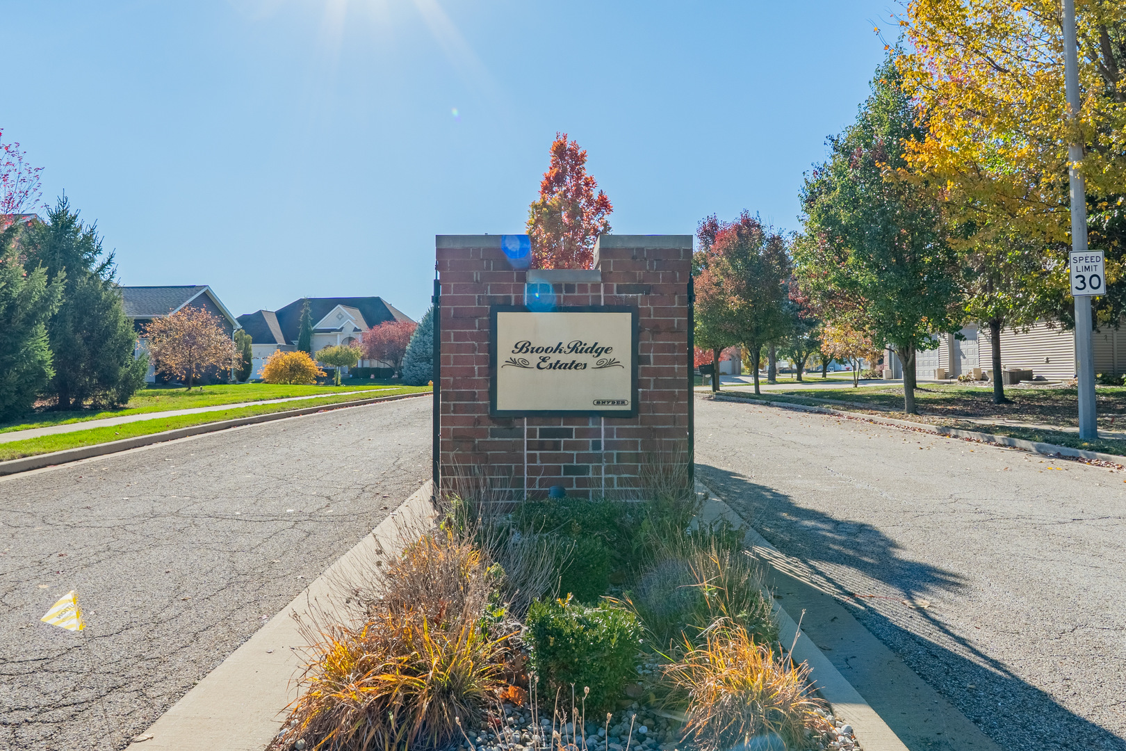 29 Brookstone Circle, Bloomington, IL 61704