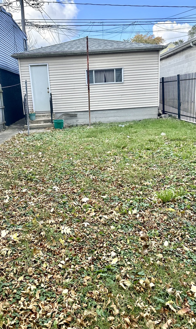 2738 S Christiana Avenue, Chicago, IL 60623