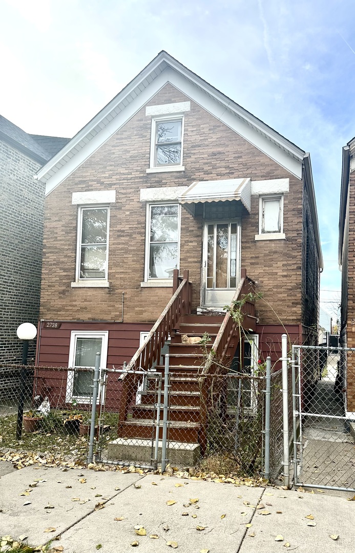 2738 S Christiana Avenue, Chicago, IL 60623