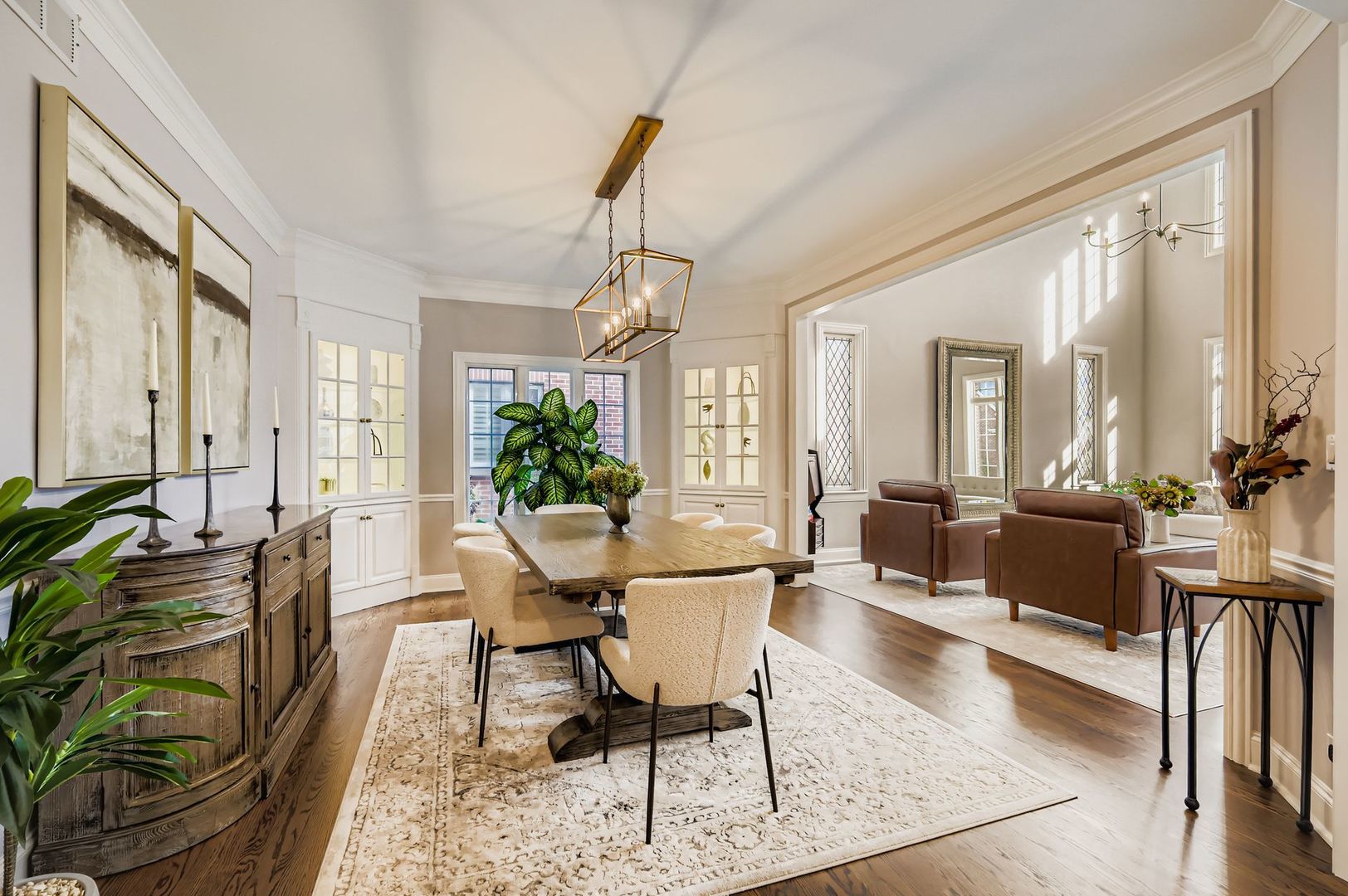 28 Windsor Drive, Elmhurst, IL 60126