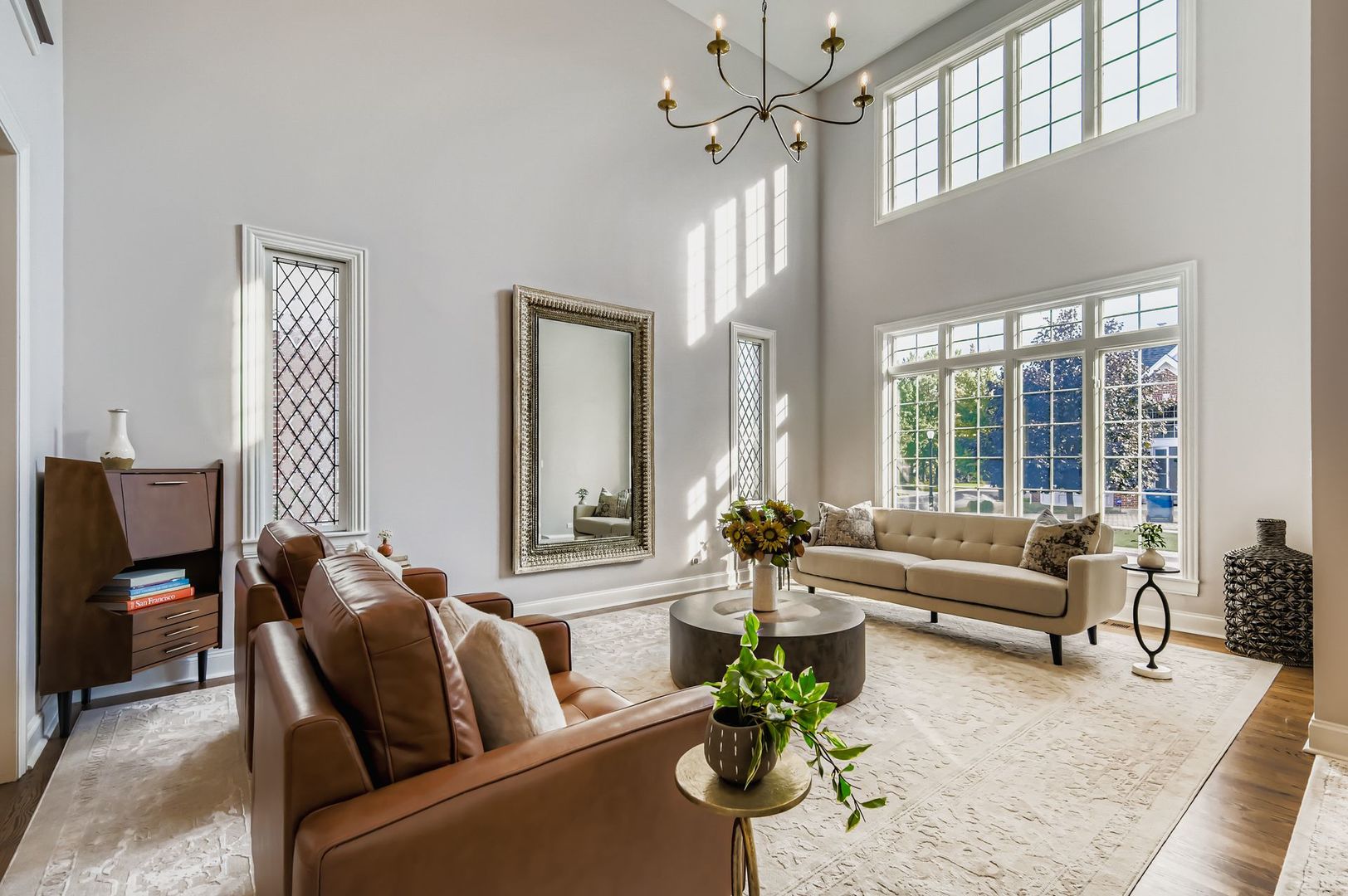 28 Windsor Drive, Elmhurst, IL 60126